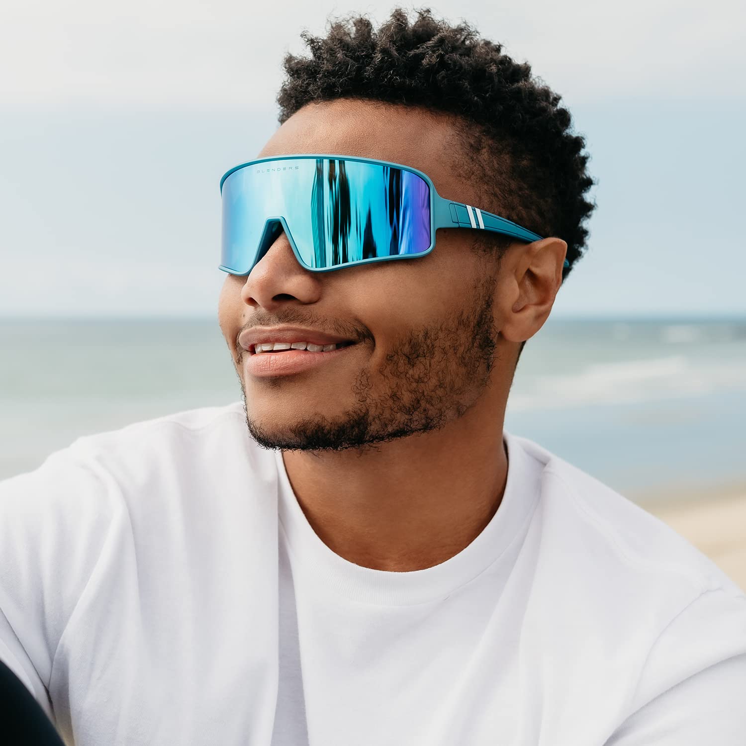 28-blenders-eyewear-eclipse-polarized-sunglasses-wrap-around-lens-100-uv-protection-for-men-women-rainwalker-rainwalkerx-variation-1.jpg