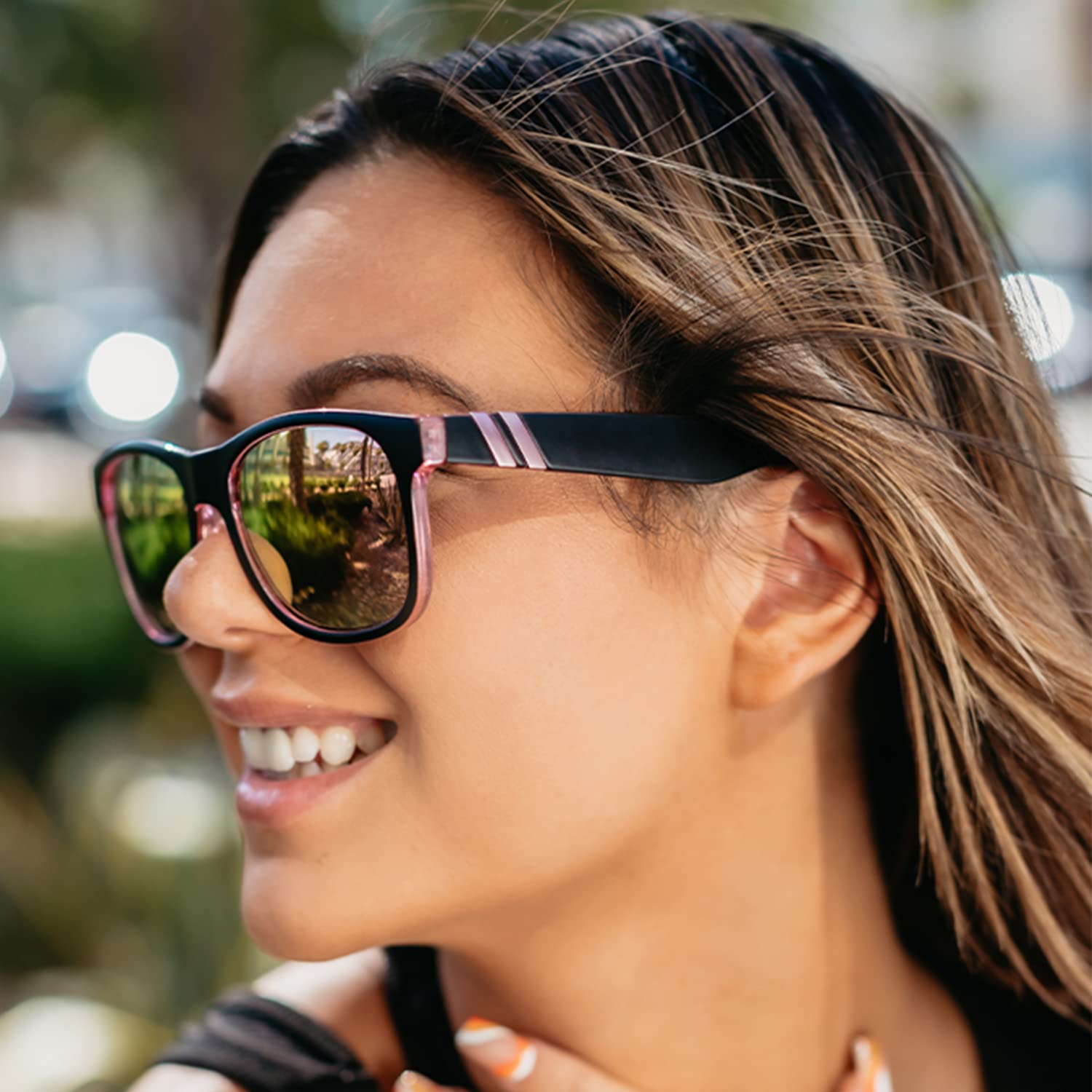 137-blenders-eyewear-m-class-x2-polarized-sunglasses-round-lens-spring-loaded-hinge-100-uv-protection-for-women-aurora-air-aurora-airx-variation-1.jpg